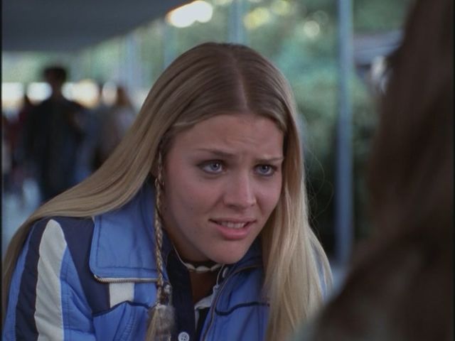 Busy in Freaks and Geeks Tests and Breasts busy philipps 17773050 800 600 96642