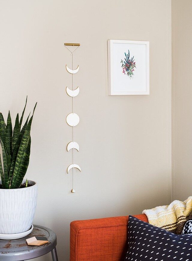 Bust WallHanging 034